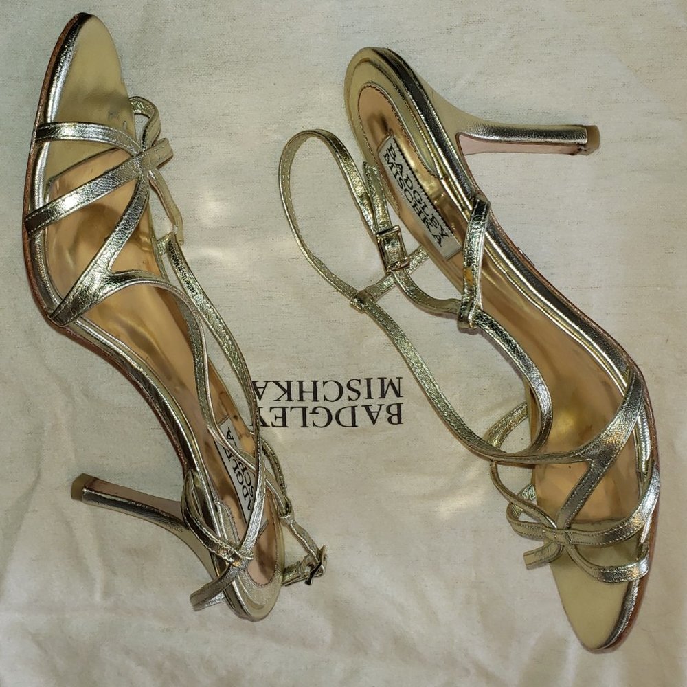 BADGLEY MISCHKA 7M STRAPY KITTEN HEEL